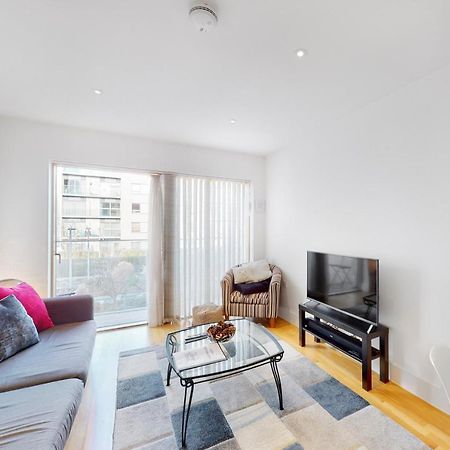 Lovely 1 Bed Apartment In Streatham Λονδίνο Εξωτερικό φωτογραφία