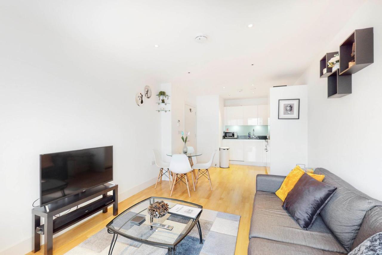 Lovely 1 Bed Apartment In Streatham Λονδίνο Εξωτερικό φωτογραφία